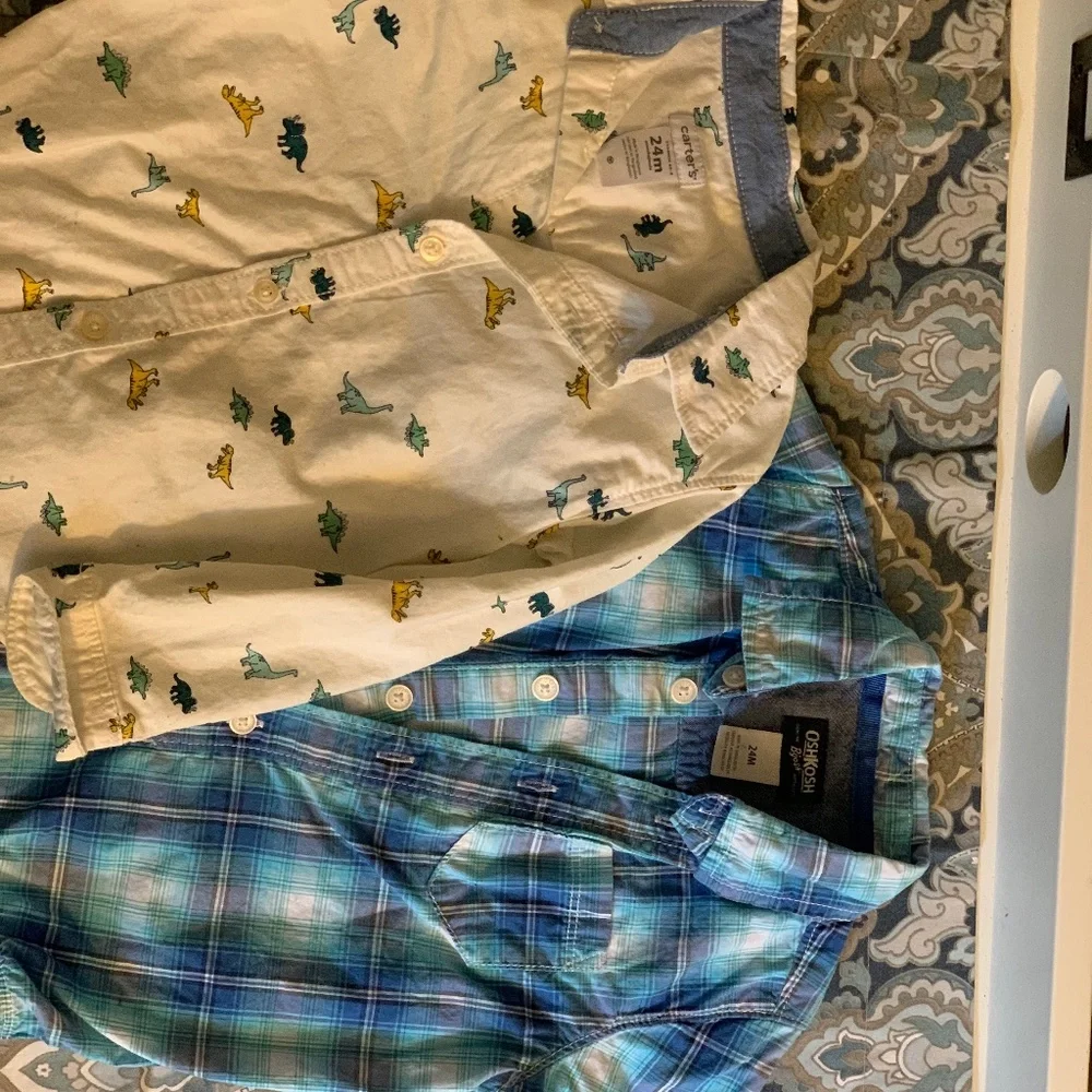 Four button down shirt - Picture 1 of 9